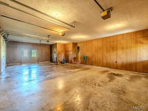 $699,900 | 20325 Highway 5, Lebanon, MO 65536