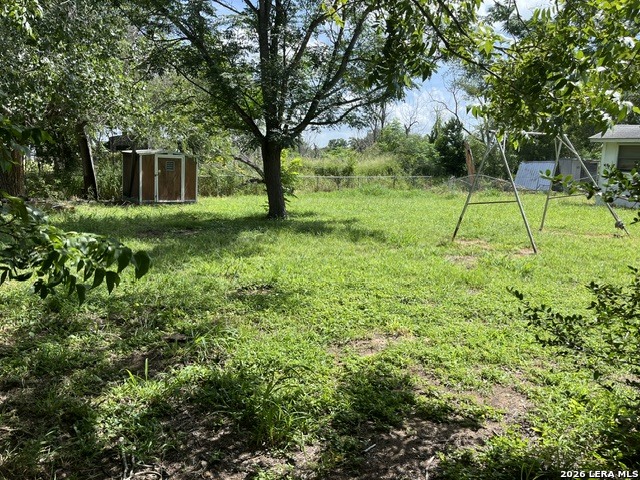 708 Sutton Street Pleasanton, TX 78064 - Photo 16 of 18