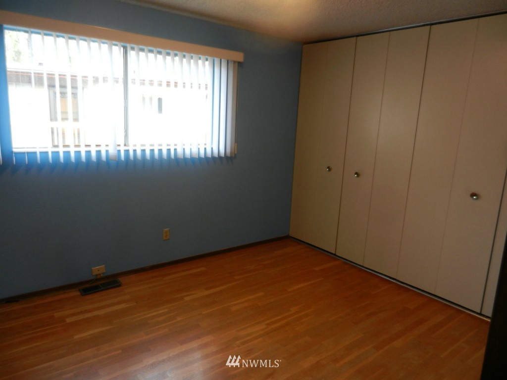 9065 Renton Avenue South Seattle, WA 98118 - Photo 11 of 19 Gallery Image 11