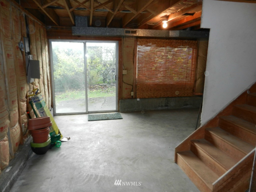 9065 Renton Avenue South Seattle, WA 98118 - Photo 15 of 19 Gallery Image 15
