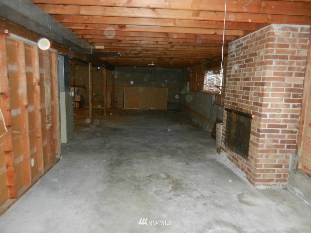 9065 Renton Avenue South Seattle, WA 98118 - Photo 16 of 19 Gallery Image 16