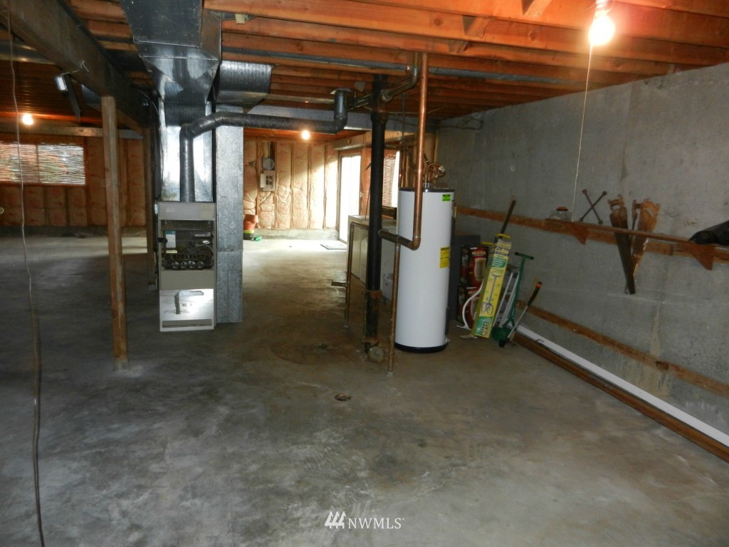 9065 Renton Avenue South Seattle, WA 98118 - Photo 17 of 19 Gallery Image 17
