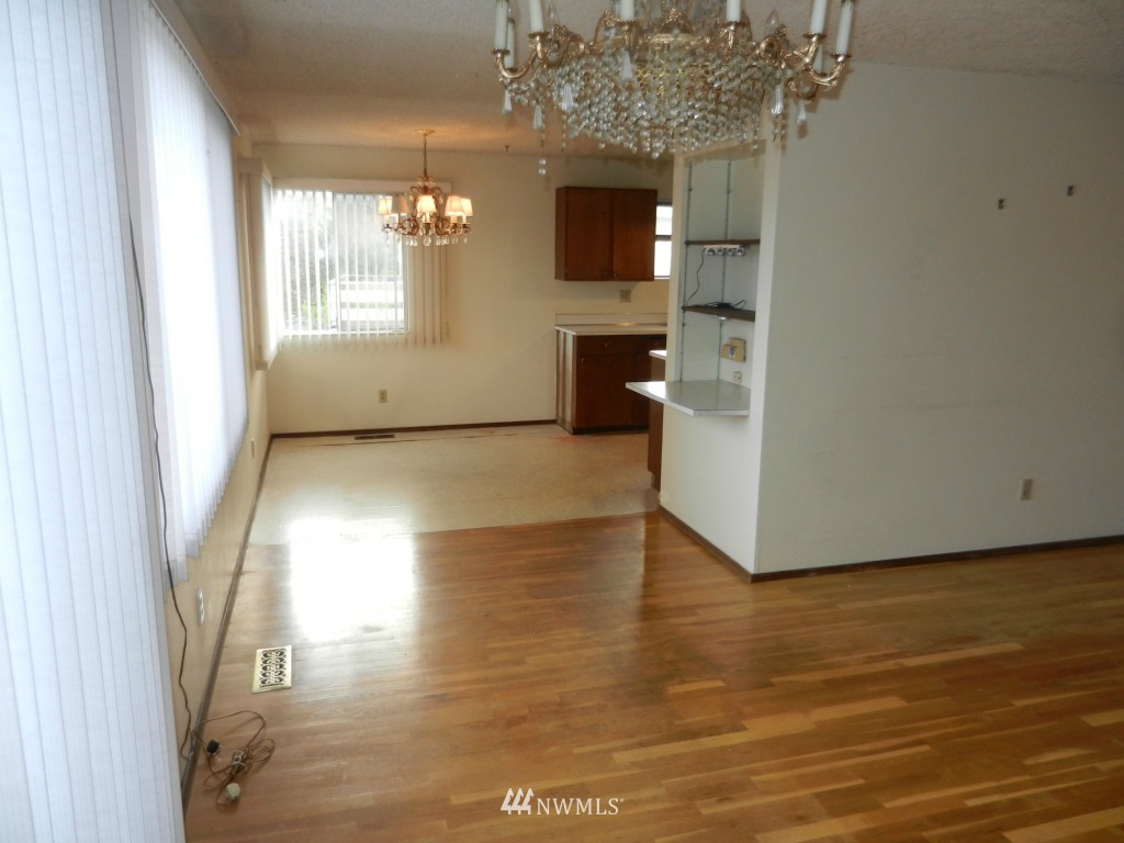 9065 Renton Avenue South Seattle, WA 98118 - Photo 8 of 19 Gallery Image 8