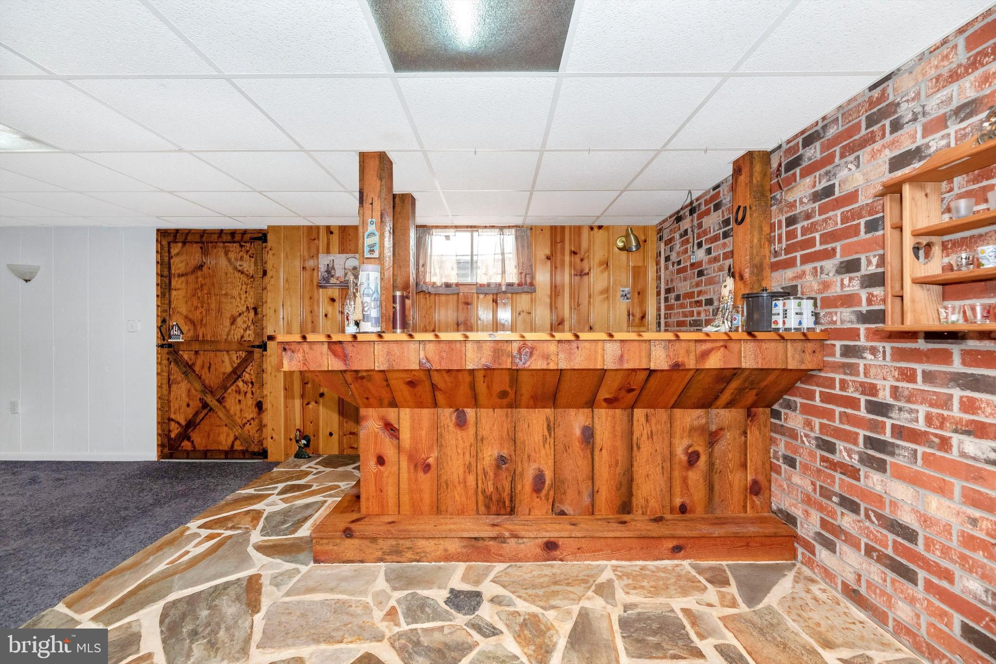 7019 Ridge Road Frederick, MD 21702 - Photo 11 of 56 Built-in Bar