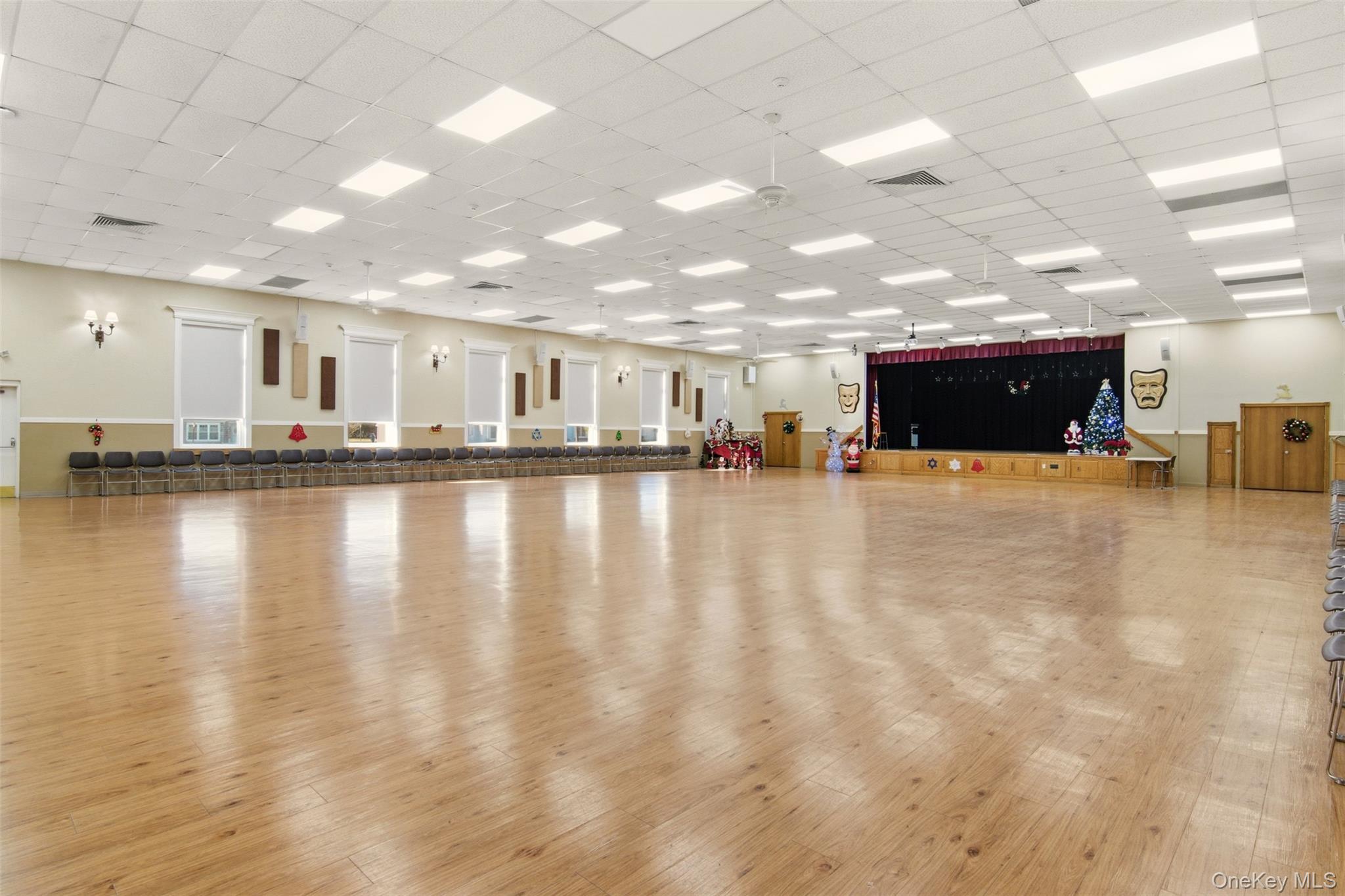 150 Eastbourne Court, Unit B Ridge, NY 11961 - Photo 31 of 33 activity center