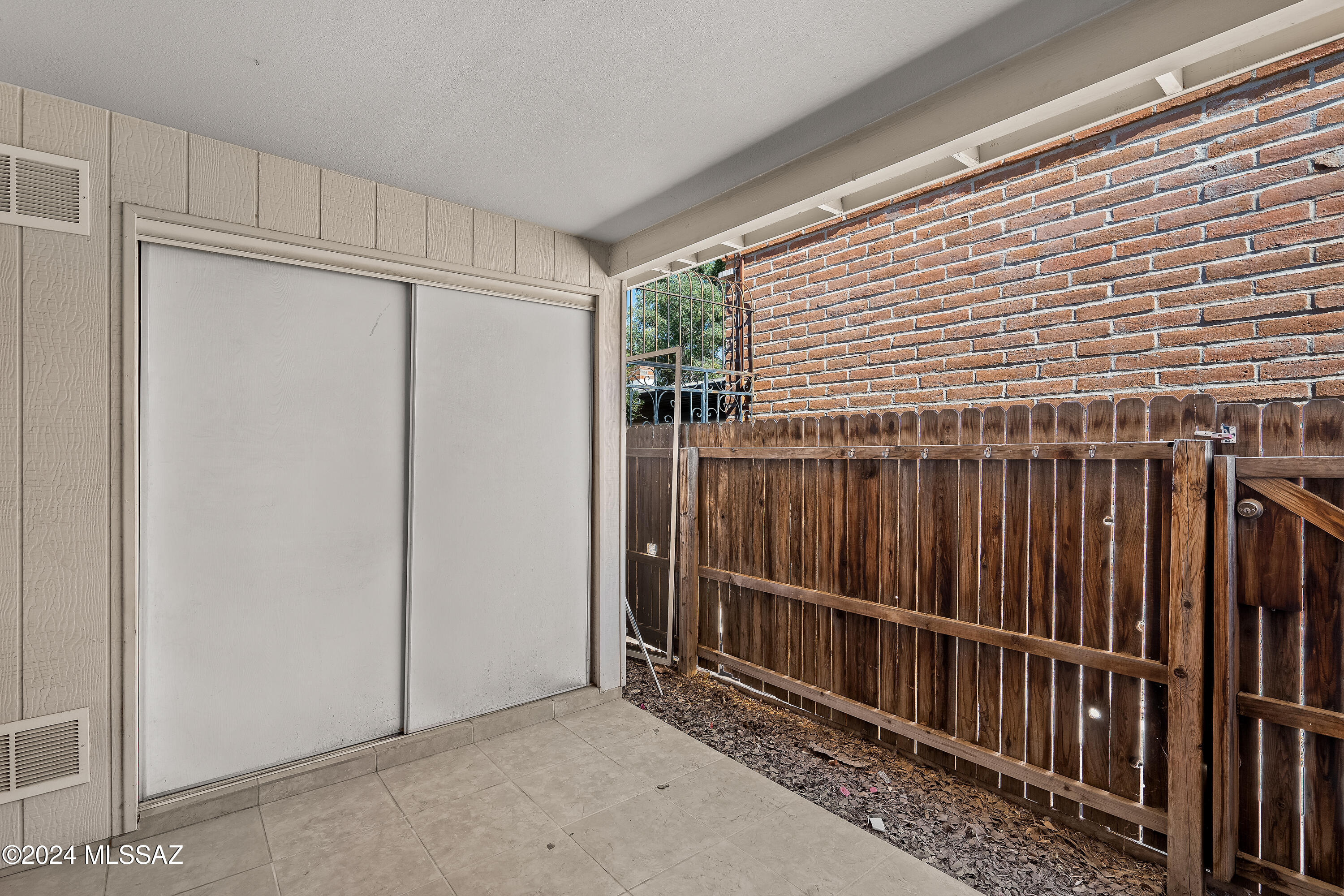 11 East Pastime Road Tucson, AZ 85705 - Photo 20 of 25