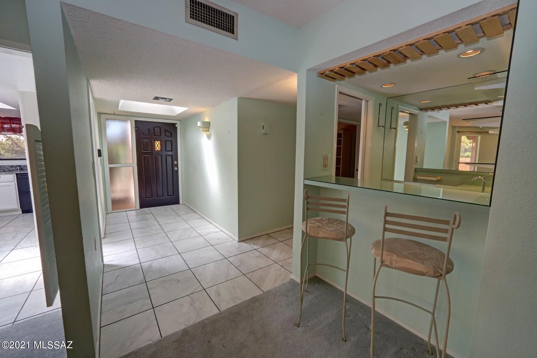 8449 North Coral Ridge Loop Tucson, AZ 85704 - Photo 2 of 36