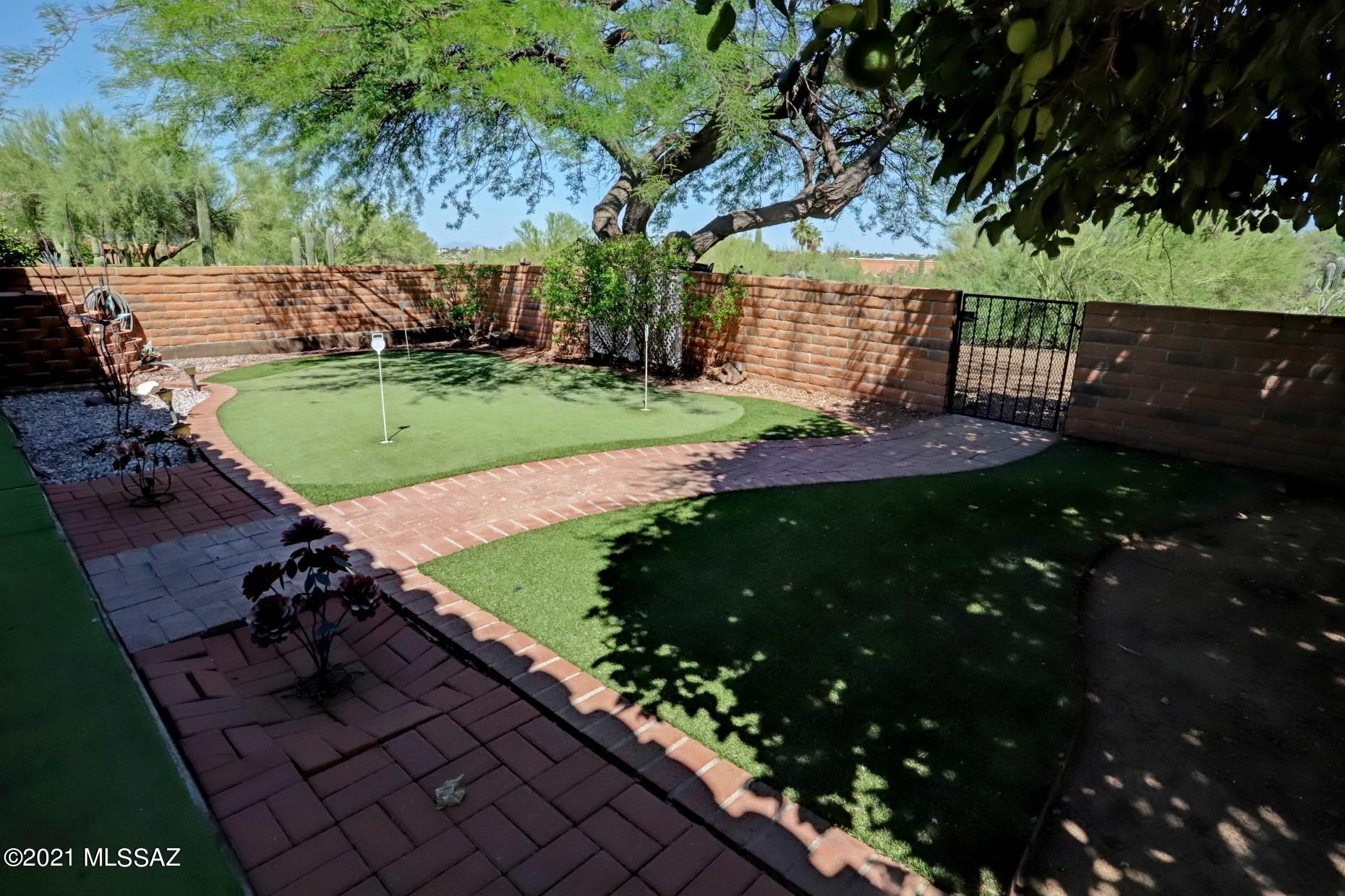 8449 North Coral Ridge Loop Tucson, AZ 85704 - Photo 29 of 36