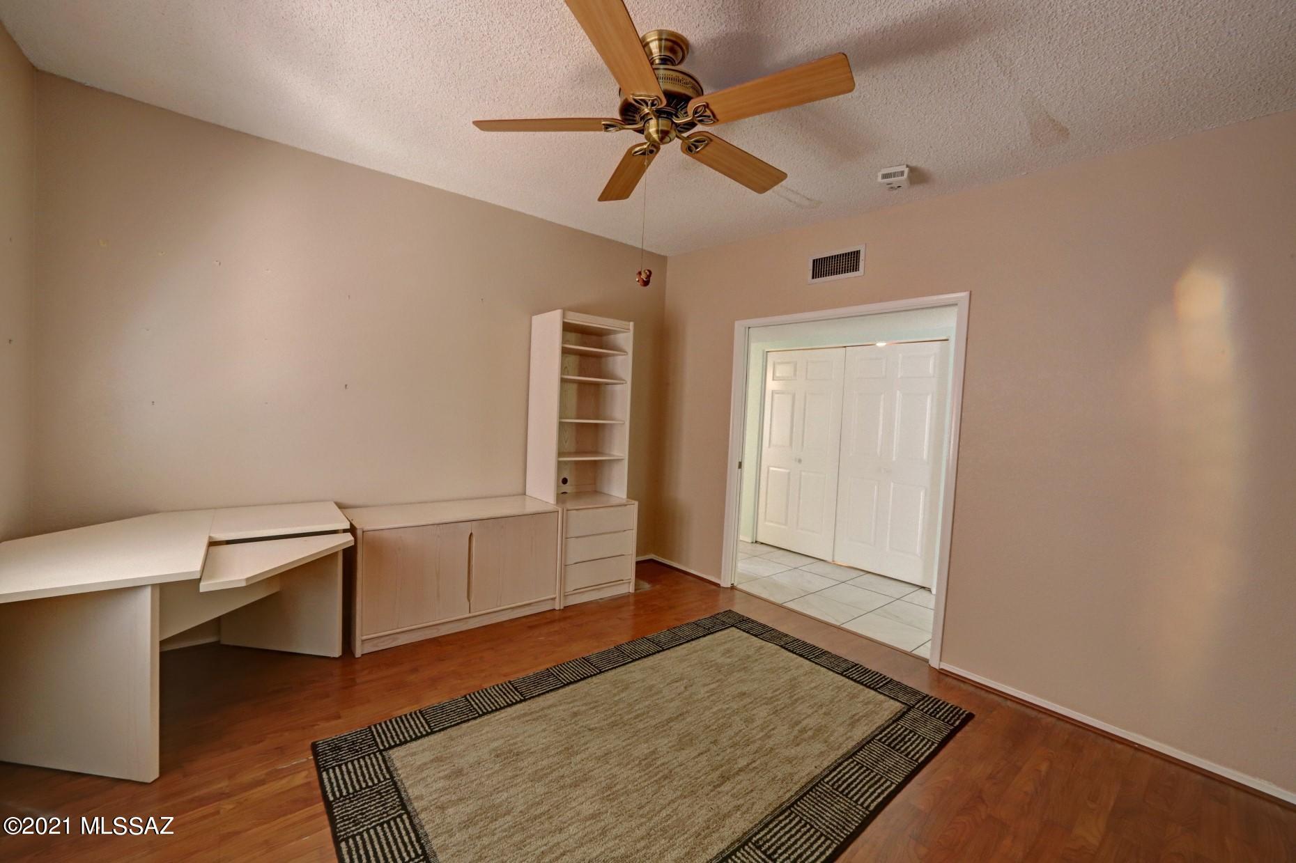 8449 North Coral Ridge Loop Tucson, AZ 85704 - Photo 7 of 36