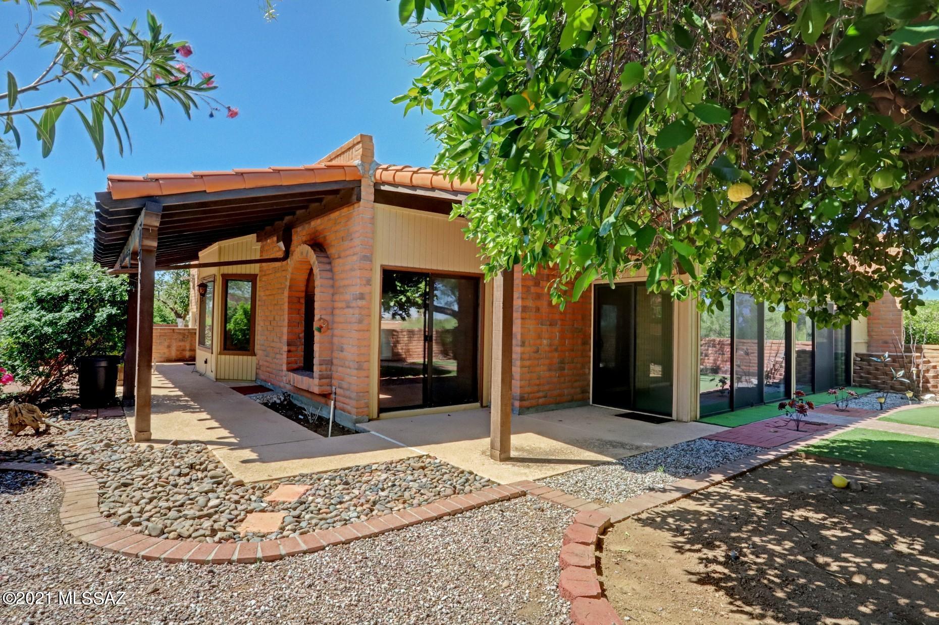 8449 North Coral Ridge Loop Tucson, AZ 85704 - Photo 8 of 36