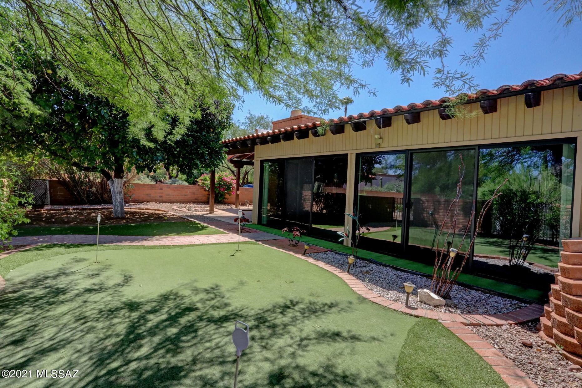 8449 North Coral Ridge Loop Tucson, AZ 85704 - Photo 9 of 36