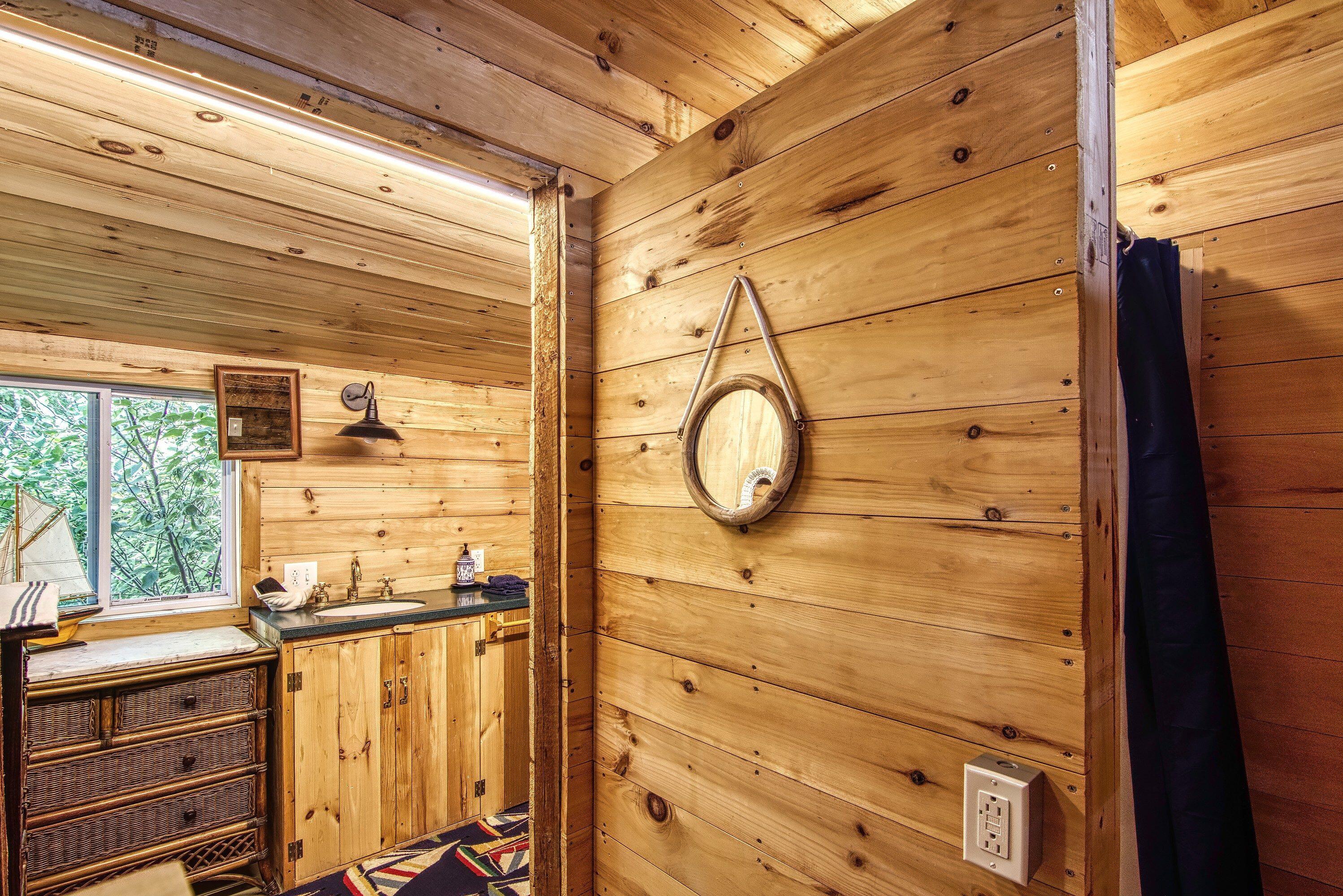 193 South Wharf Road Brooksville, ME 04617 - Photo 12 of 14 011-014-Bathroom-2996x2000