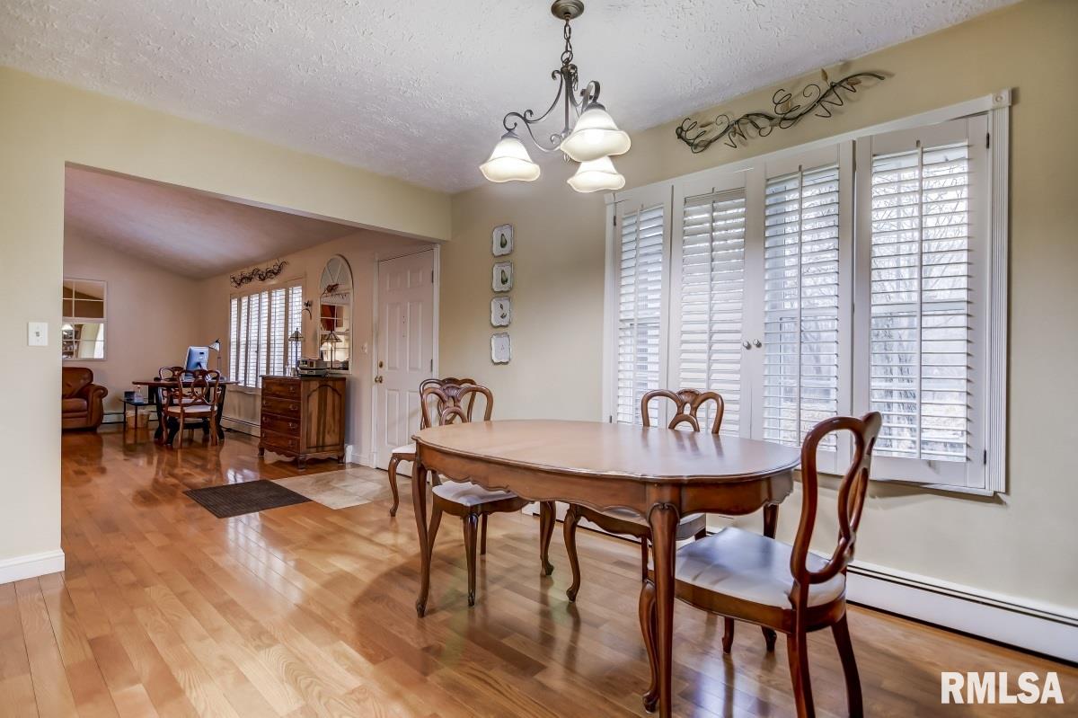 2429 Churchill Road Springfield, IL 62702 - Photo 12 of 30