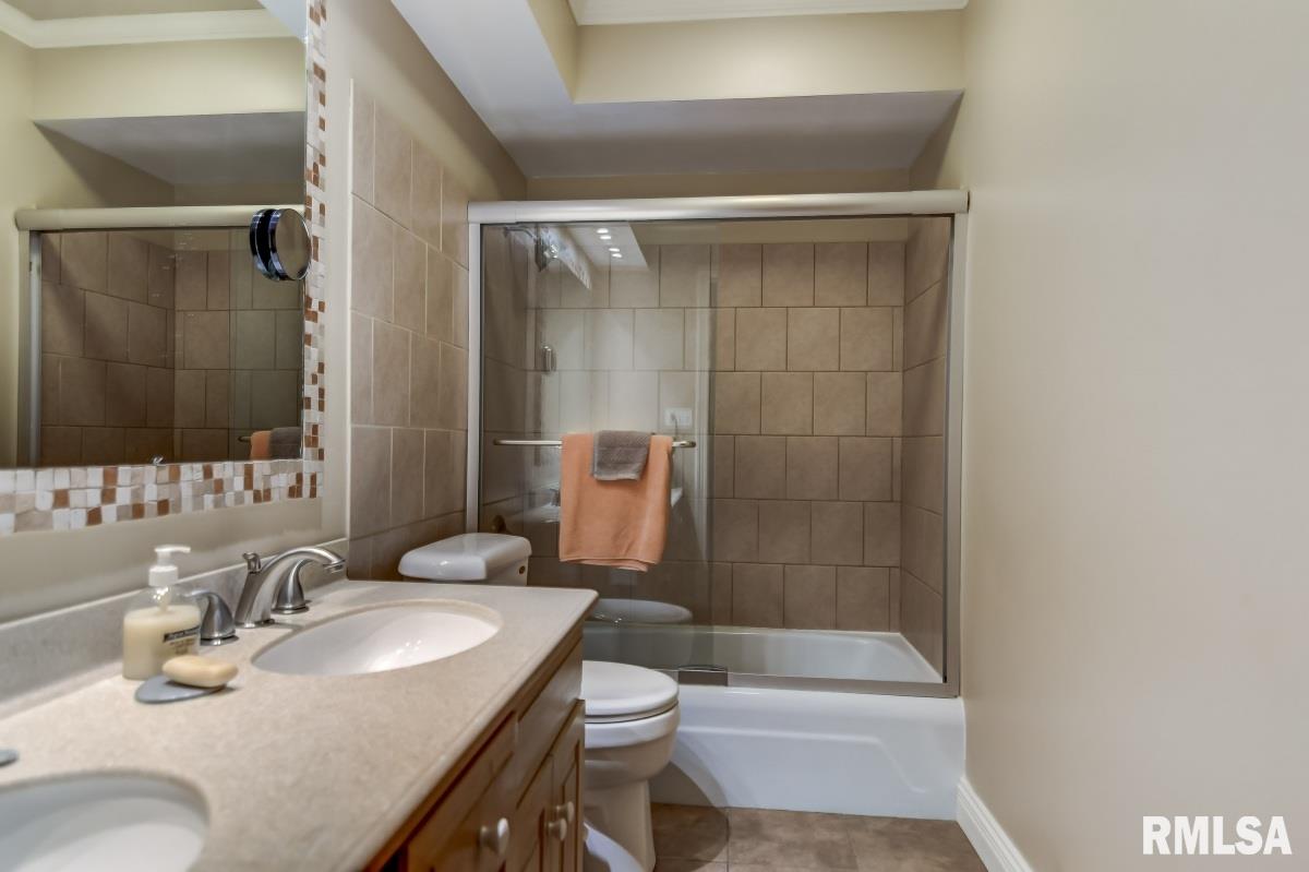 2429 Churchill Road Springfield, IL 62702 - Photo 22 of 30