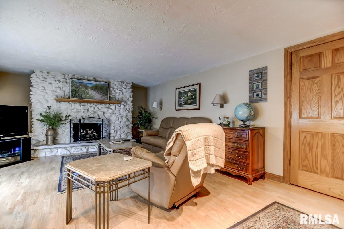 2429 Churchill Road Springfield, IL 62702 - Photo 23 of 30