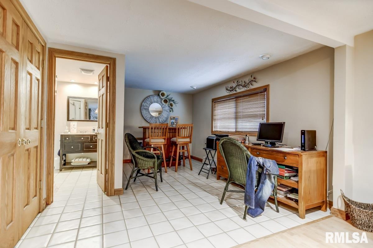 2429 Churchill Road Springfield, IL 62702 - Photo 27 of 30