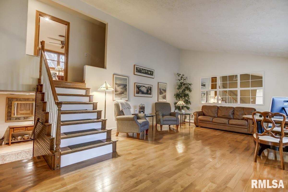 2429 Churchill Road Springfield, IL 62702 - Photo 6 of 30