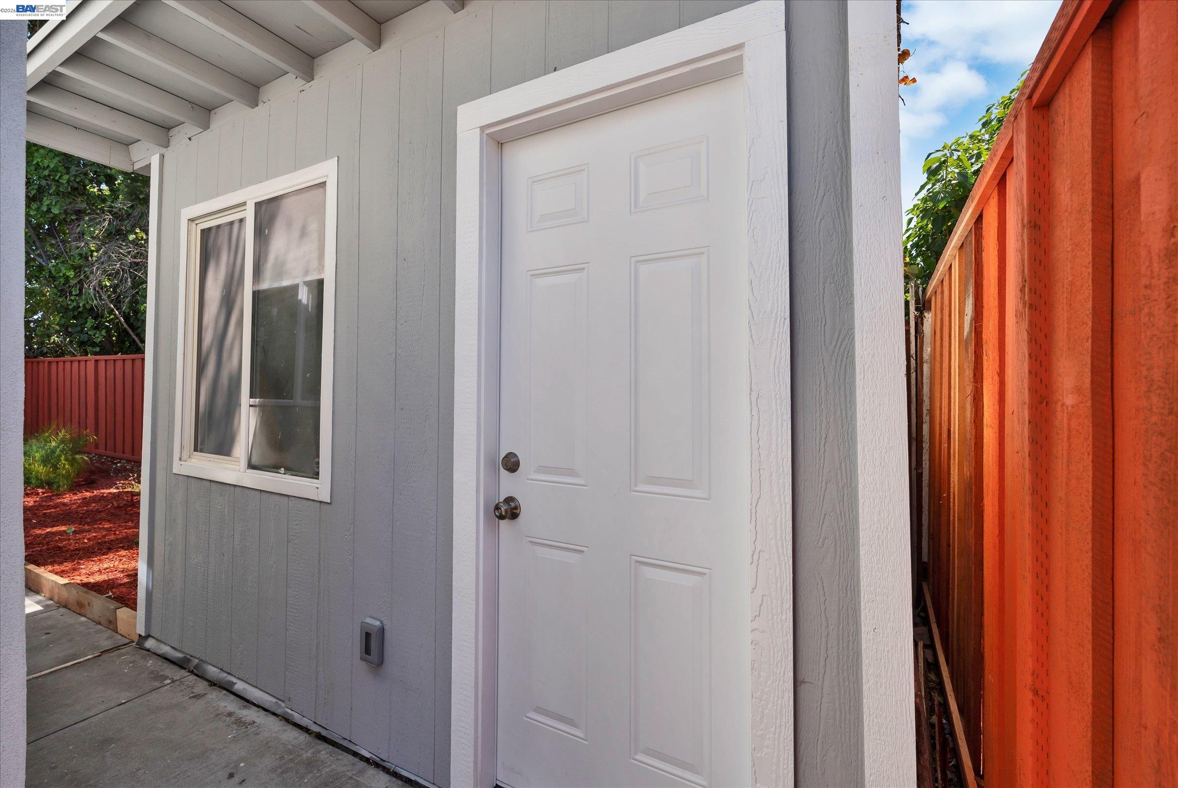 28315 Rochelle Avenue Hayward, CA 94544 - Photo 9 of 34
