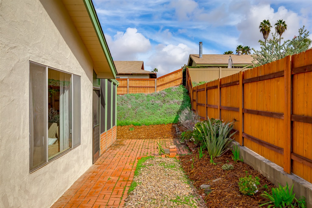 12720 Rios Road San Diego, CA 92128 - Photo 20 of 20