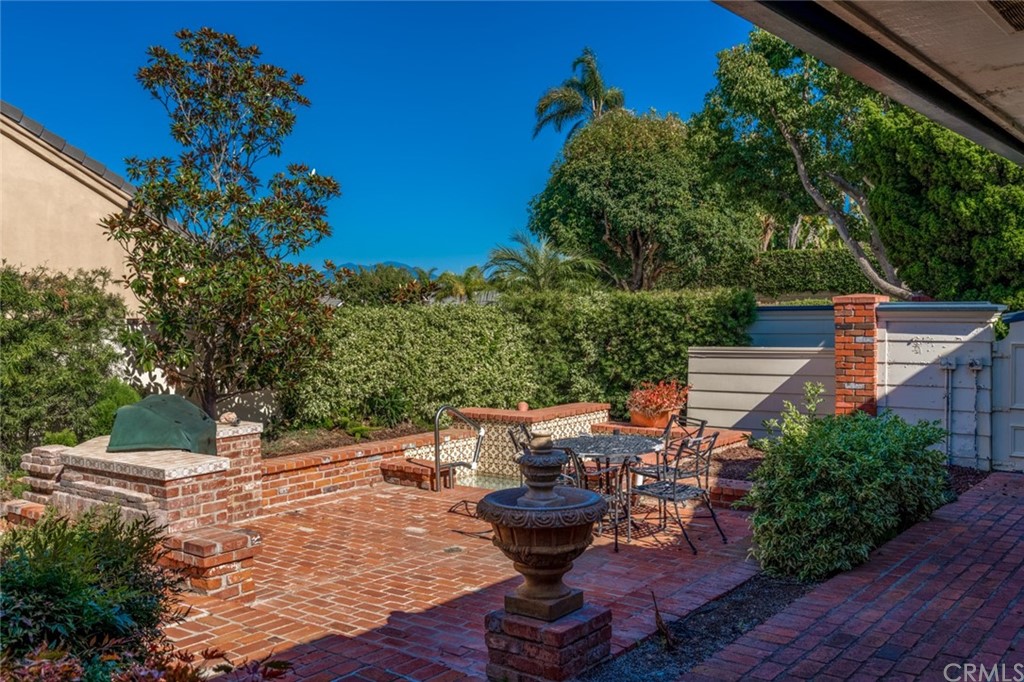 53 Goleta Point Drive Corona del Mar, CA 92625 - Photo 26 of 36 a view of a terrace