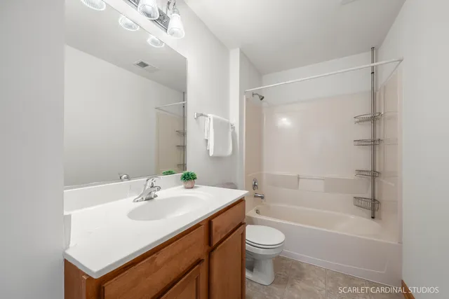 $400,400 | 1931 Oxley Circle, Naperville, IL 60563