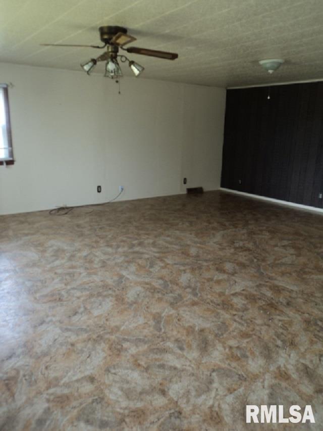 2575 North Route 150 Rio, IL 61472 - Photo 12 of 23 Gallery Image 12