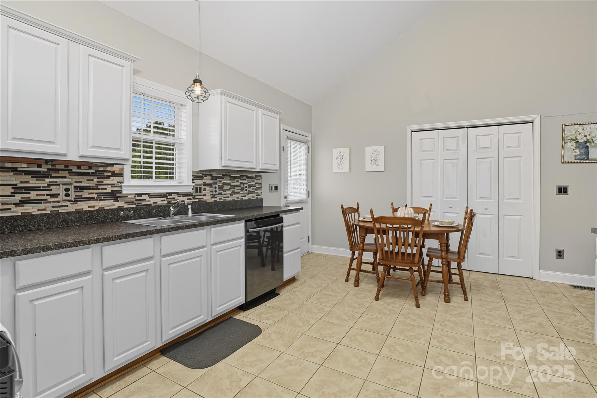 967 Russell Ridge Drive Catawba, NC 28609 - Photo 7 of 23 Gallery Image 7