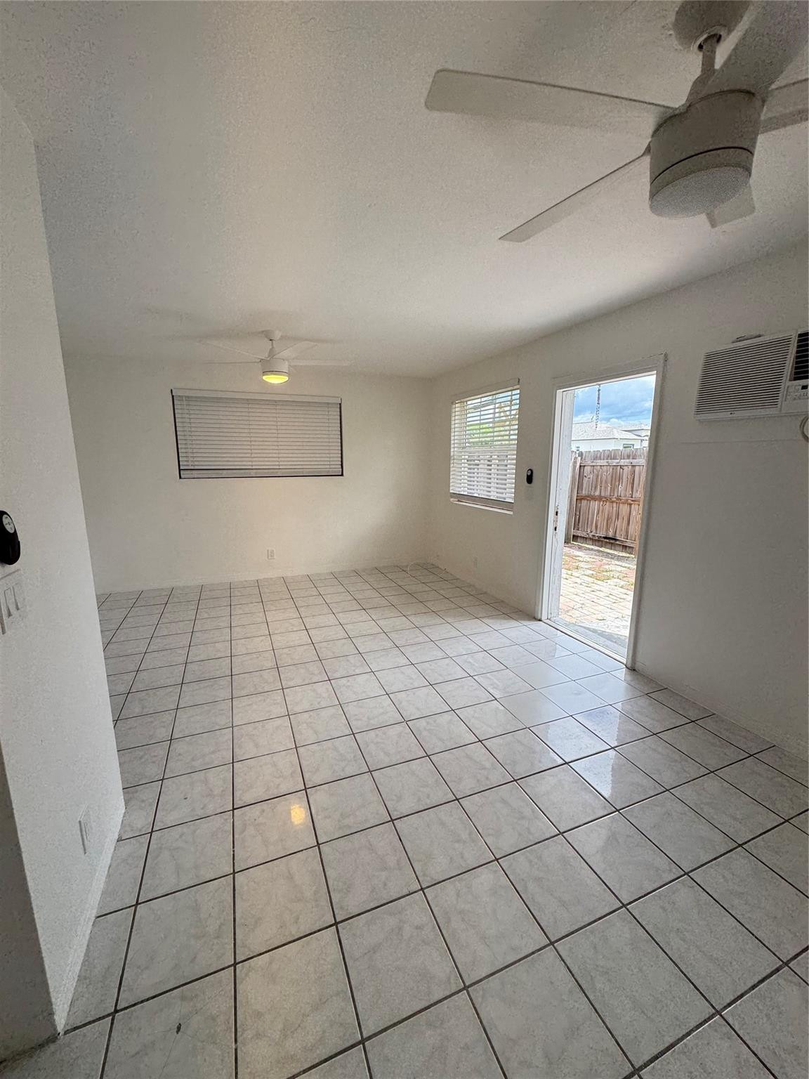 500 Nathan Hale Road, Unit 1 West Palm Beach, FL 33405 - Photo 5 of 8 a view of an empty room and window