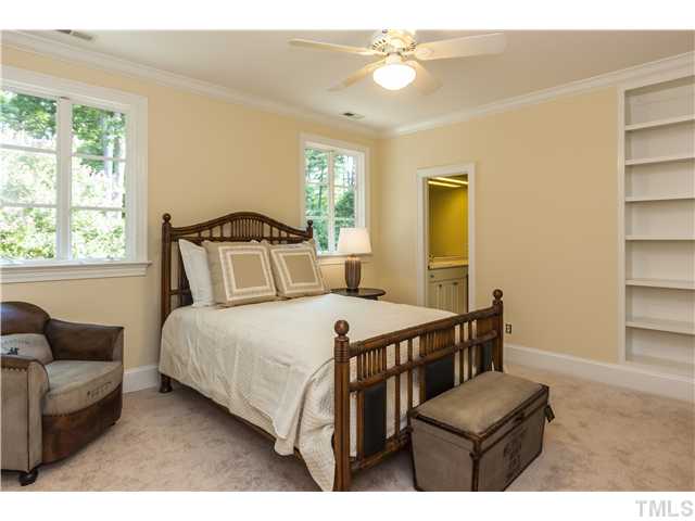 1913 Chase Court Raleigh, NC 27607 - Photo 11 of 25