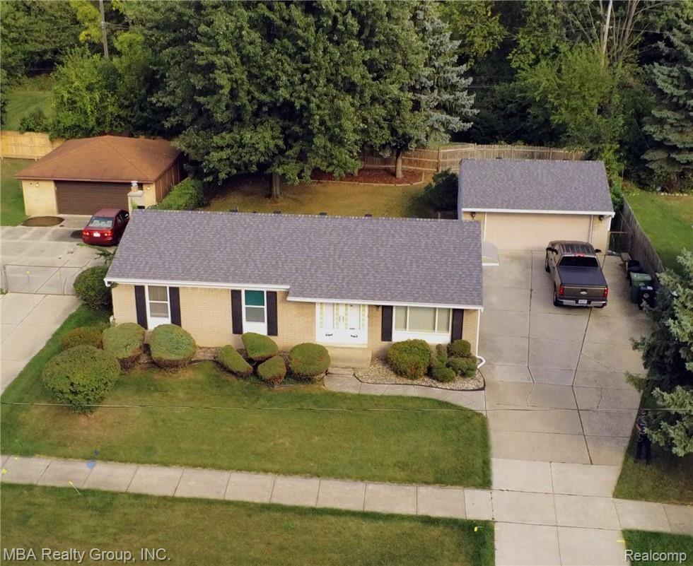 15945 Allen Road Southgate, MI 48195 - Photo 31 of 33 Southgate House Fr (1).jpg