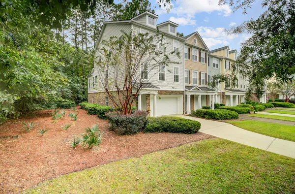 $675,000 | 272 Fair Sailing Road, Mount Pleasant, SC 29466