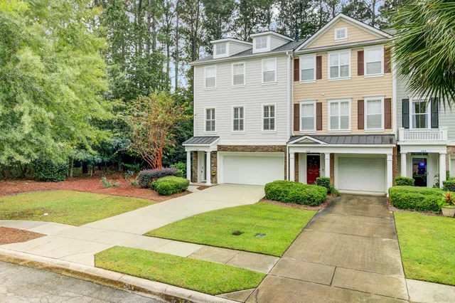 $675,000 | 272 Fair Sailing Road, Mount Pleasant, SC 29466