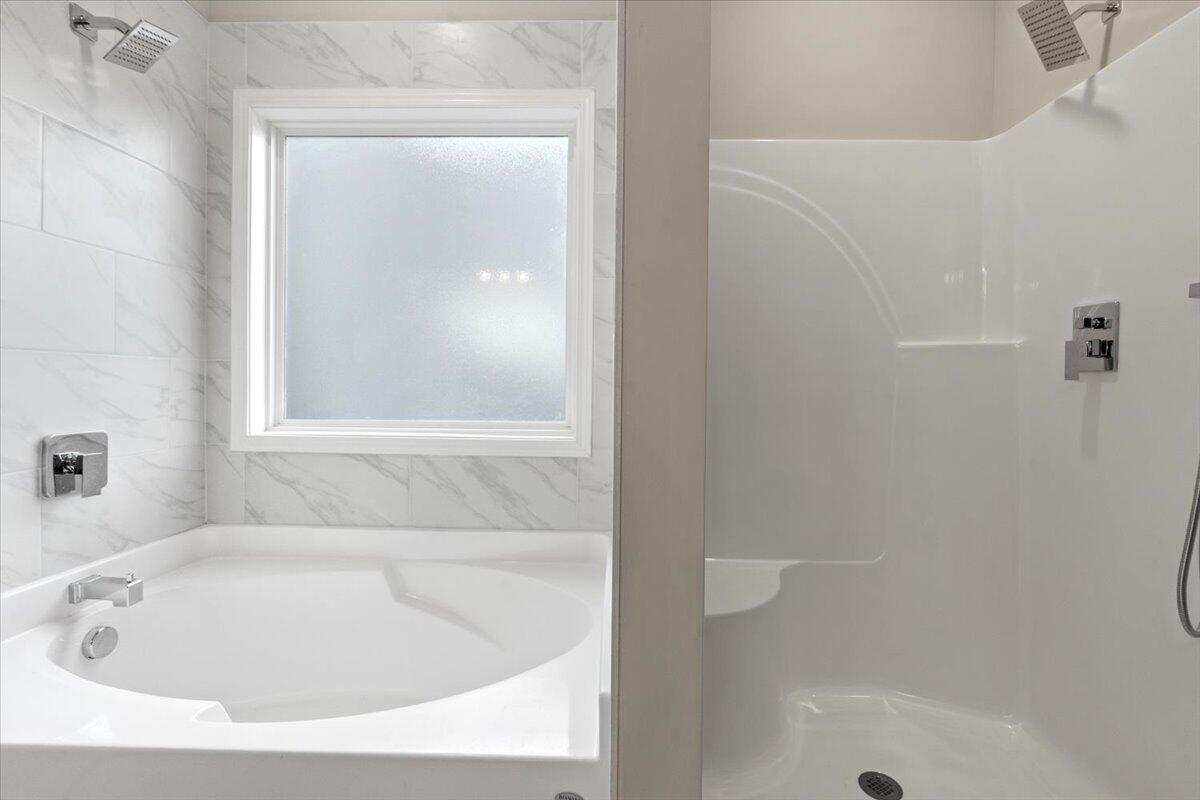 1237 Miller Street Augusta, GA 30901 - Photo 22 of 36 22-Owners Bathroom