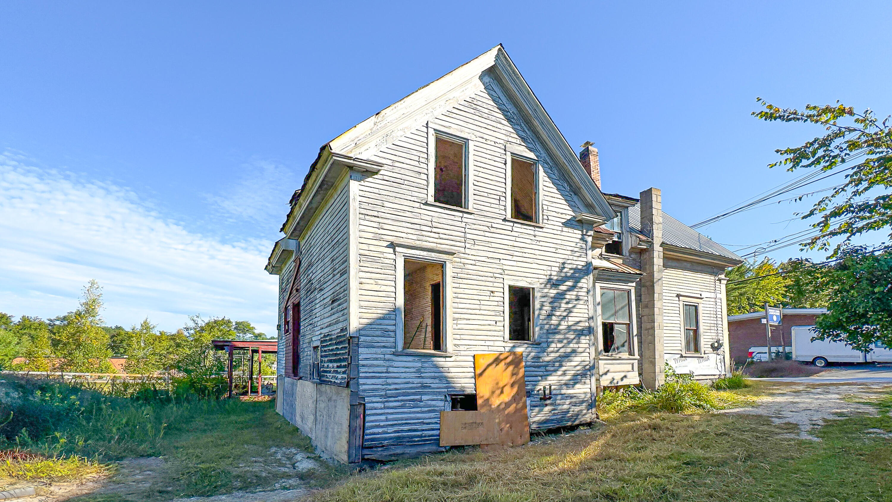 29 Portland Road Bridgton, ME 04009 - Photo 4 of 52 29 portland street-11