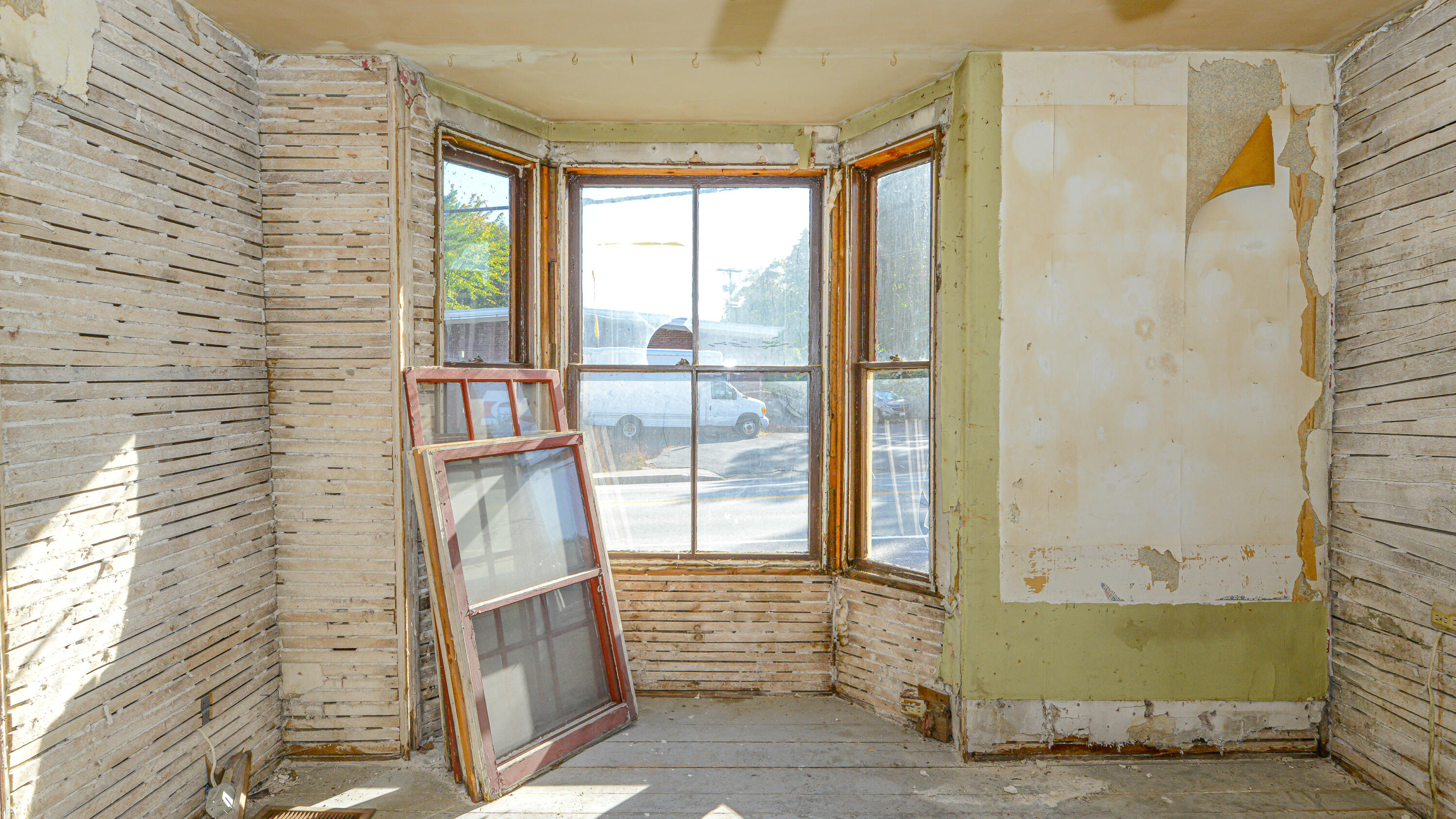 29 Portland Road Bridgton, ME 04009 - Photo 9 of 52 29 portland street-16