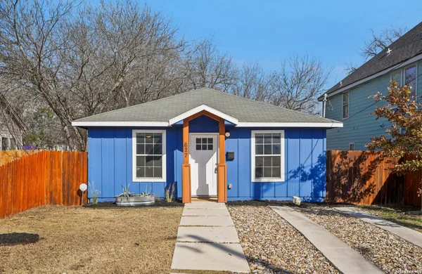 $1,675 | 627 Blaine, San Antonio, TX 78202