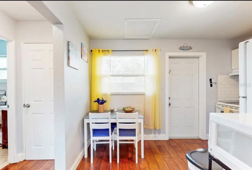 726 Stremma Road Largo, FL 33770 - Photo 5 of 17