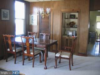 611 Bridgeboro Street Riverside, NJ 08075 - Photo 3 of 6