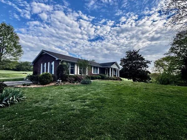 $774,900 | 12 Charles Apple Lane, Brush Creek, TN 38547