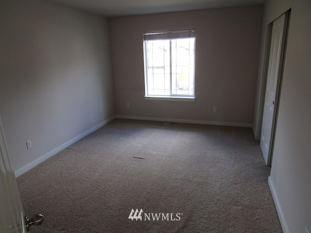 21910 42 Avenue Southeast Bothell, WA 98021 - Photo 14 of 24