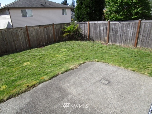 21910 42 Avenue Southeast Bothell, WA 98021 - Photo 21 of 24