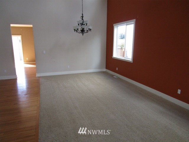 21910 42 Avenue Southeast Bothell, WA 98021 - Photo 6 of 24