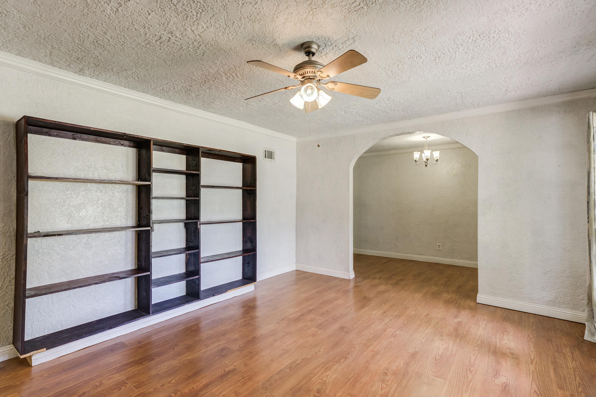 2605 40th Street Lubbock, TX 79413 - Photo 4 of 28 DSC08514_5_6_7_8
