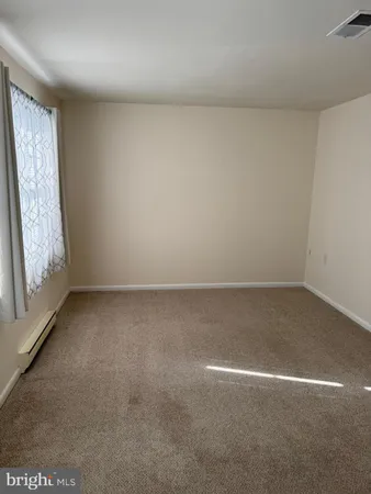 $1,650 | 238 Cameron Street, Berryville, VA 22611