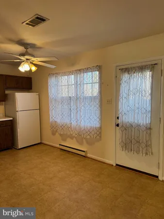 $1,650 | 238 Cameron Street, Berryville, VA 22611