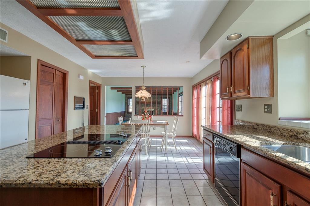 2911 Bryer Ridge Drive Export, PA 15632 - Photo 8 of 25 Gallery Image 8