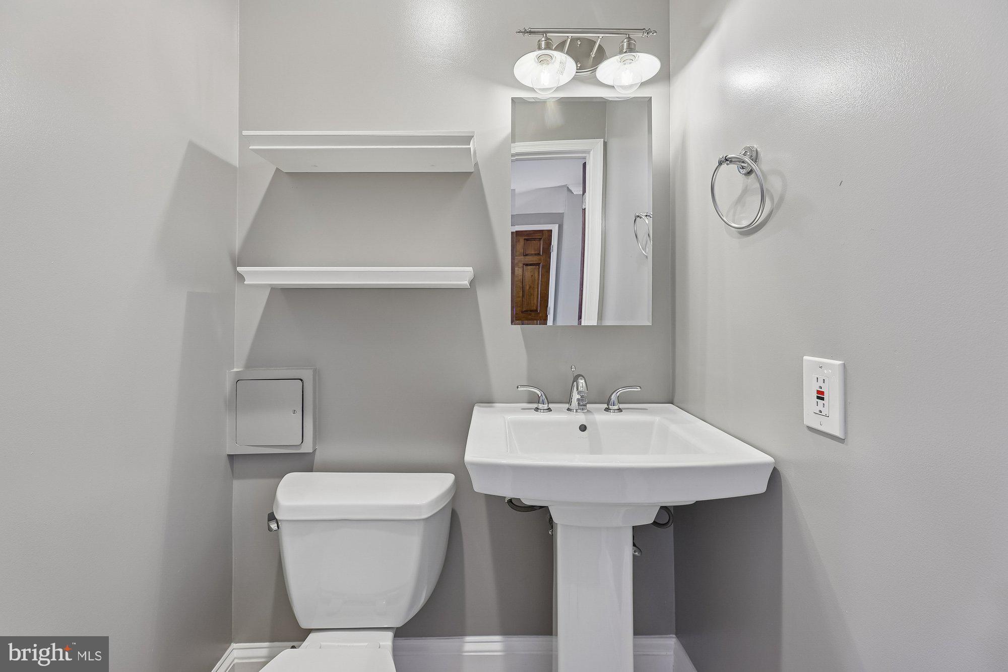 1226 Carrollsburg Place Southwest Washington, DC 20024 - Photo 12 of 21 Powder Room