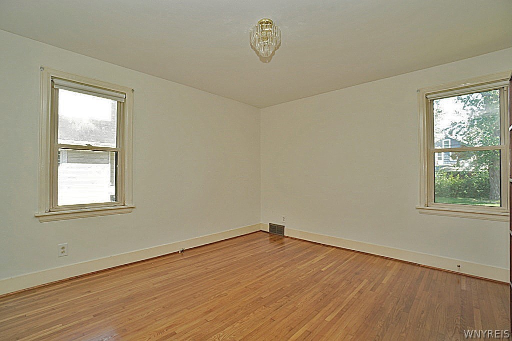 40 Kenton Road Tonawanda, NY 14217 - Photo 26 of 35