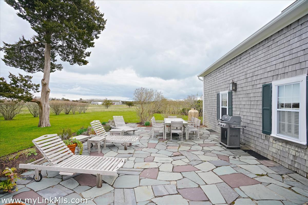 31 Butler's Cove Road Edgartown, MA 02539 - Photo 16 of 24