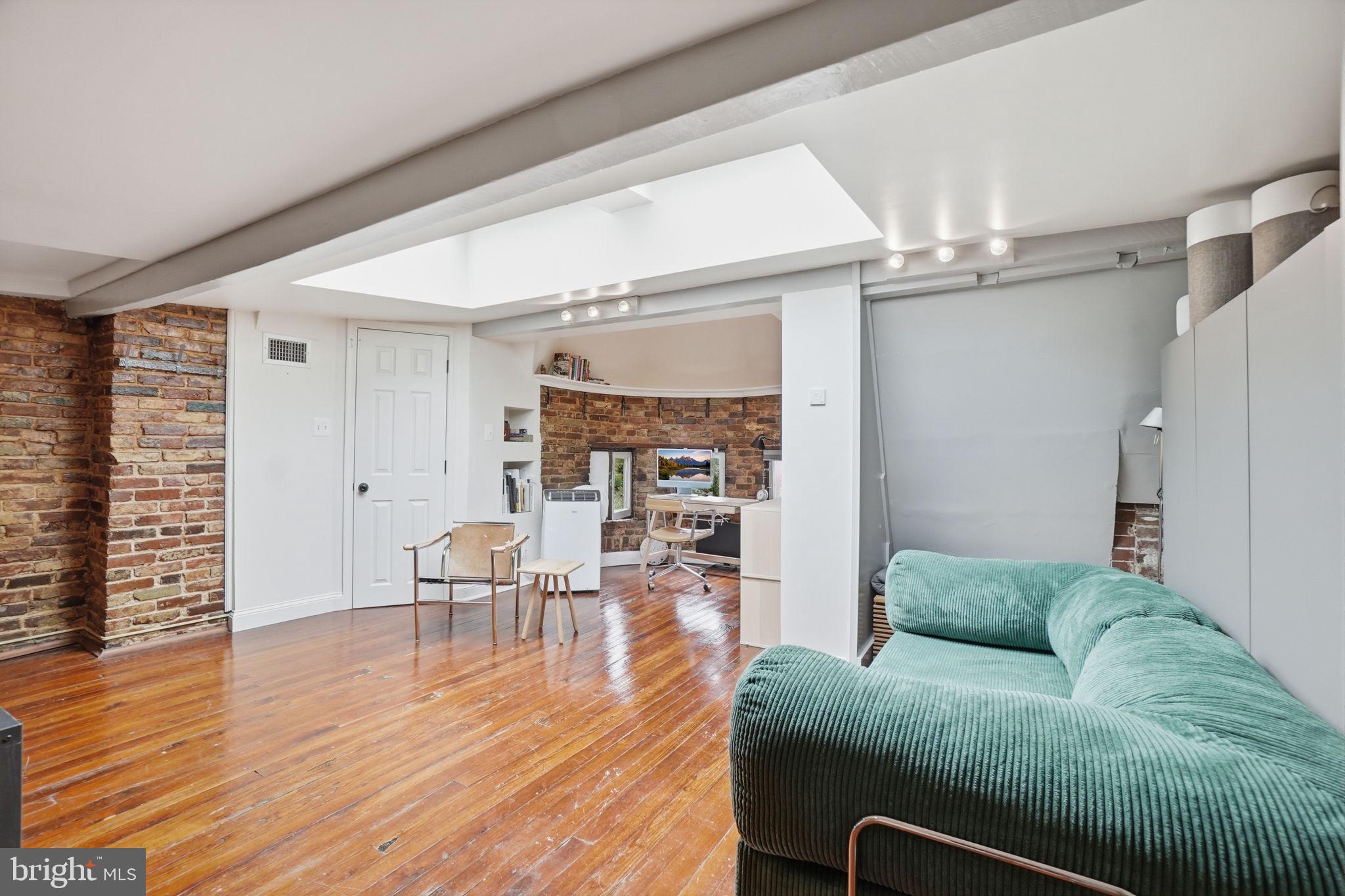 210 8th Street Southeast Washington, DC 20003 - Photo 31 of 43